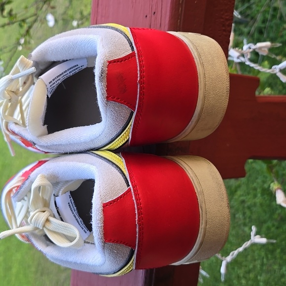 Diadora MAGIC ICONA Red and Cream Sneakers MENS US 12 - Picture 3 of 8